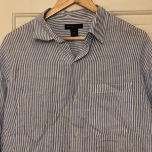 Classic linen Banana Republic button down